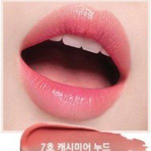 Laneige two-tone lipstick - No 7 Cashmere Nude